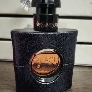 Yves Saint Laurent Black Opium Perfume
